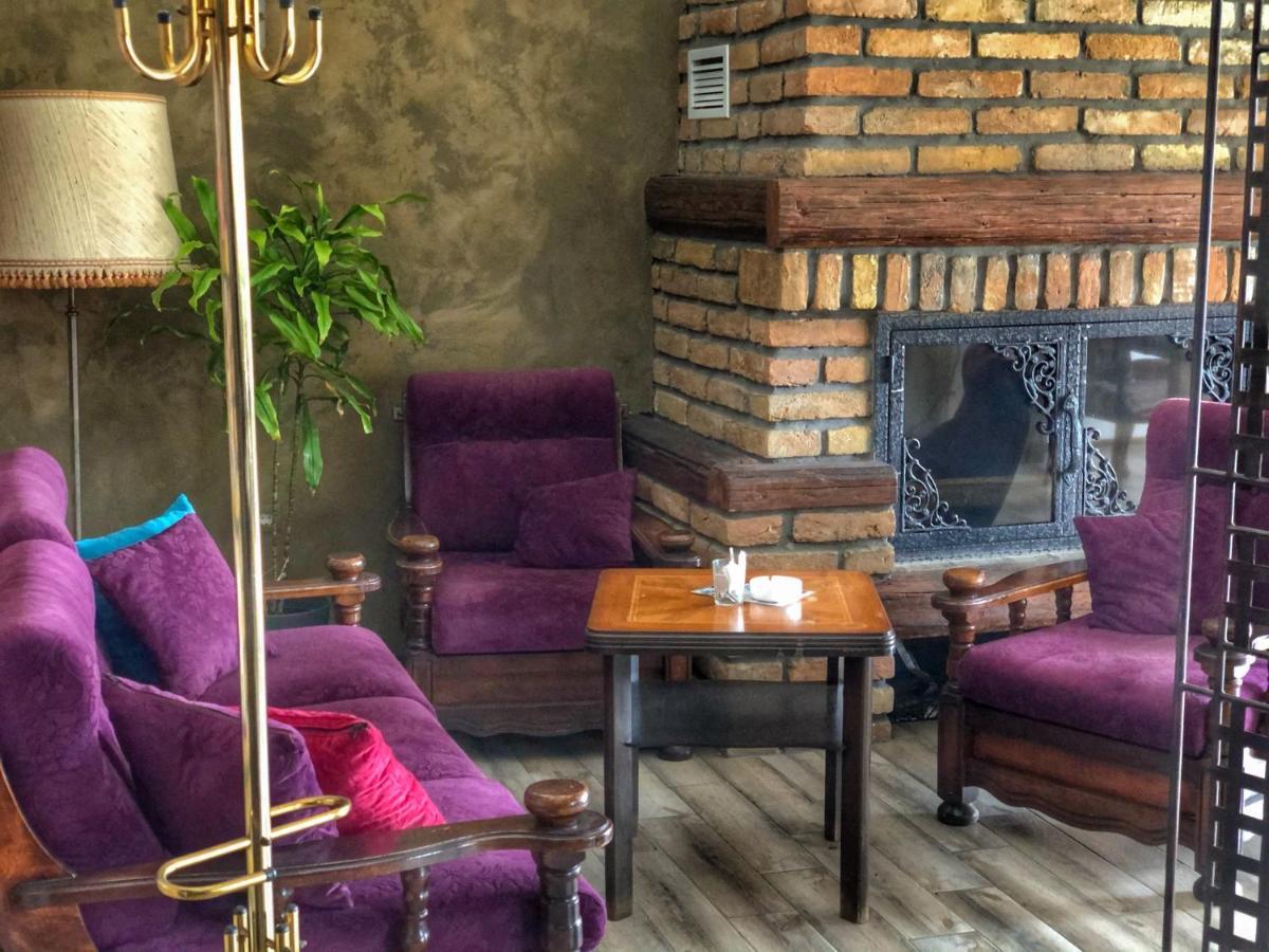 Tepic Garni Hotel Temerin ภายนอก รูปภาพ