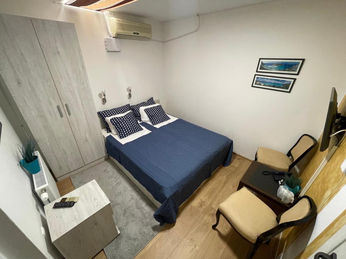 Tepic Garni Hotel Temerin ภายนอก รูปภาพ