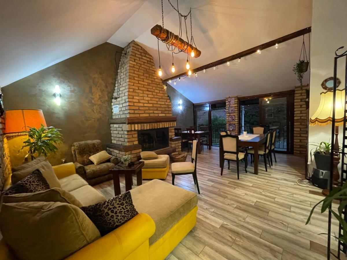 Tepic Garni Hotel Temerin ภายนอก รูปภาพ