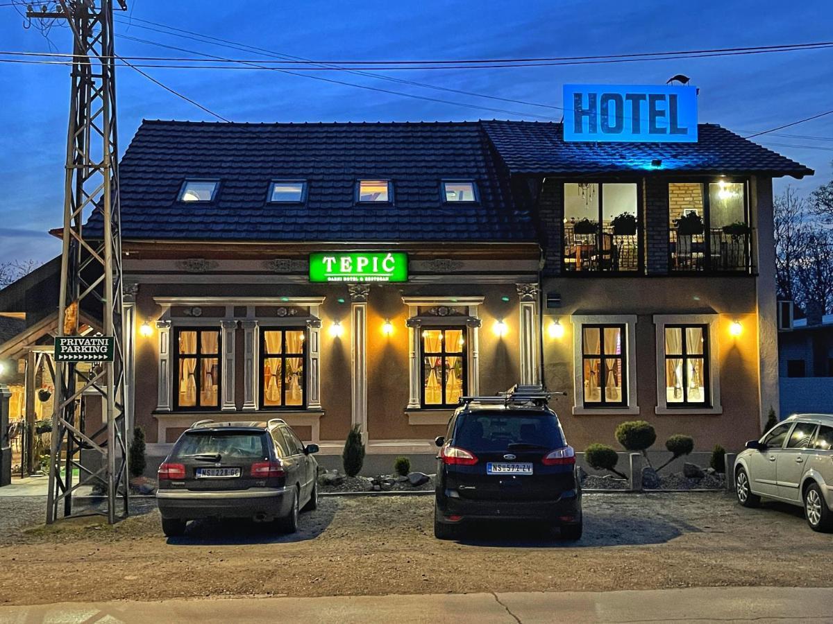 Tepic Garni Hotel Temerin ภายนอก รูปภาพ
